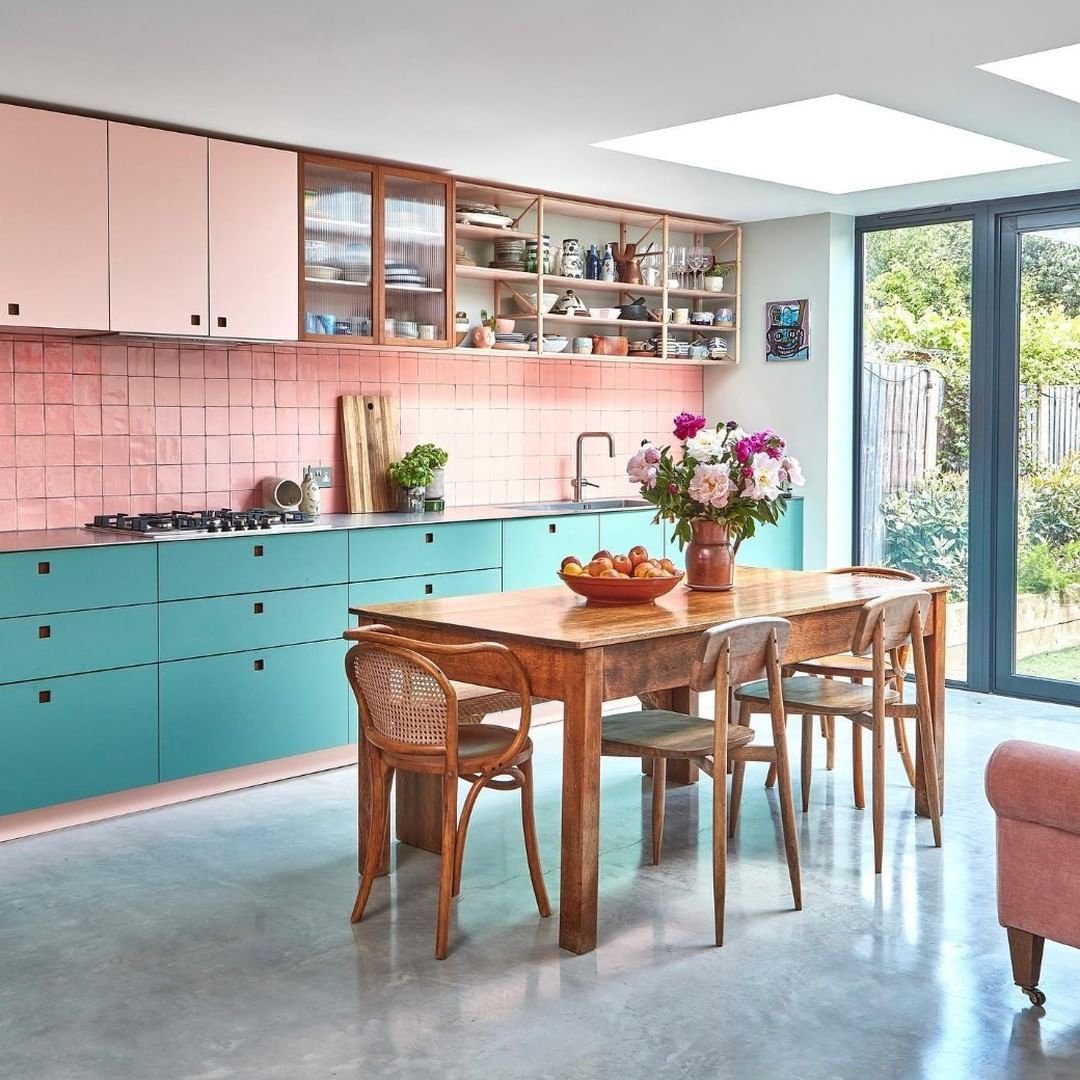 Stunning Pink Kitchens That Will Blow Your Mind in 2025 28 Contrast and Harmony in Color Splash
