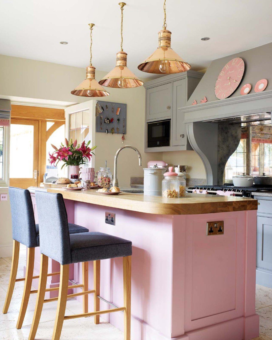 Stunning Pink Kitchens That Will Blow Your Mind in 2025 29 Classic Meets Contemporary in Copper and Pink