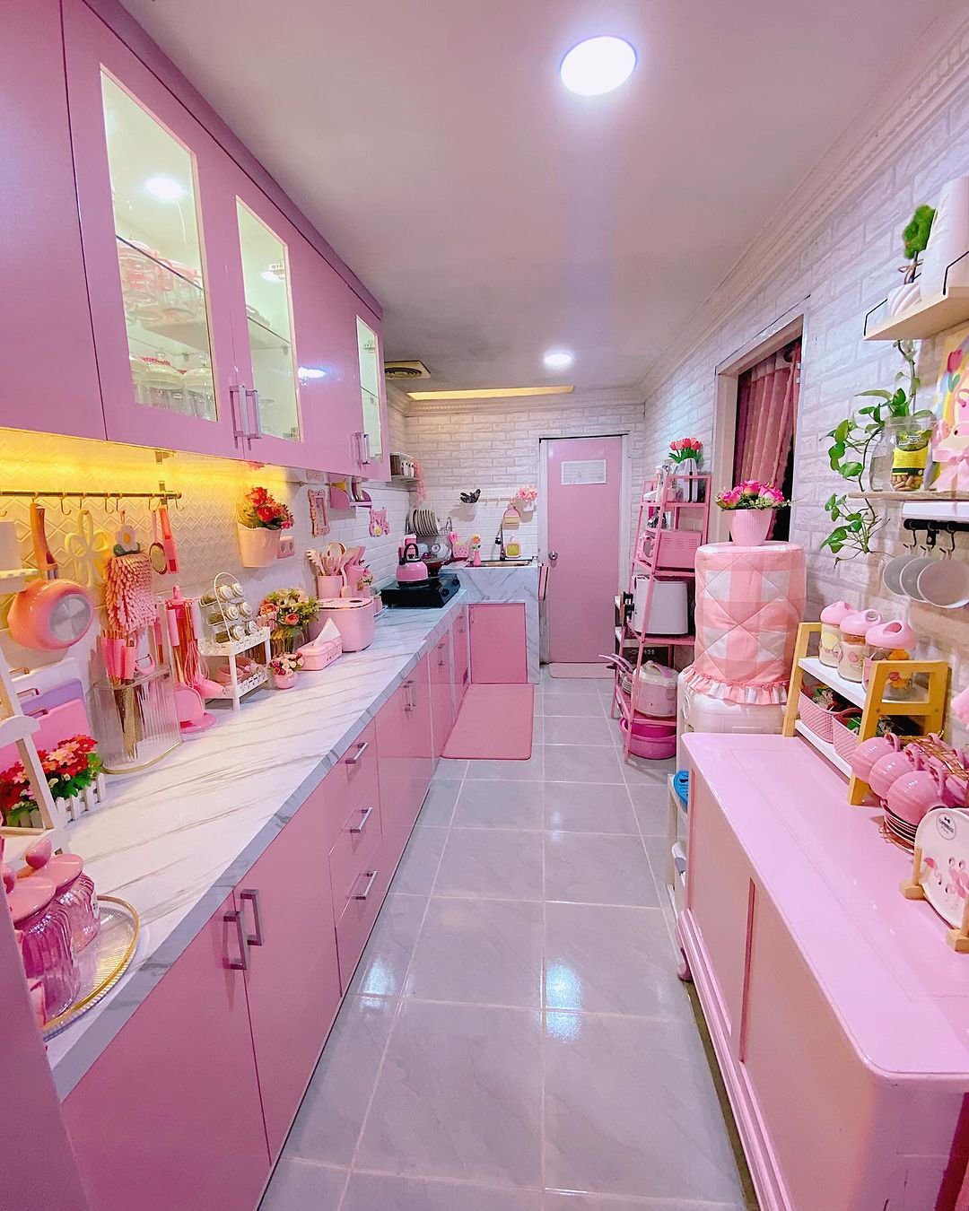 Stunning Pink Kitchens That Will Blow Your Mind in 2025 5 Playful Pale Pink Pops