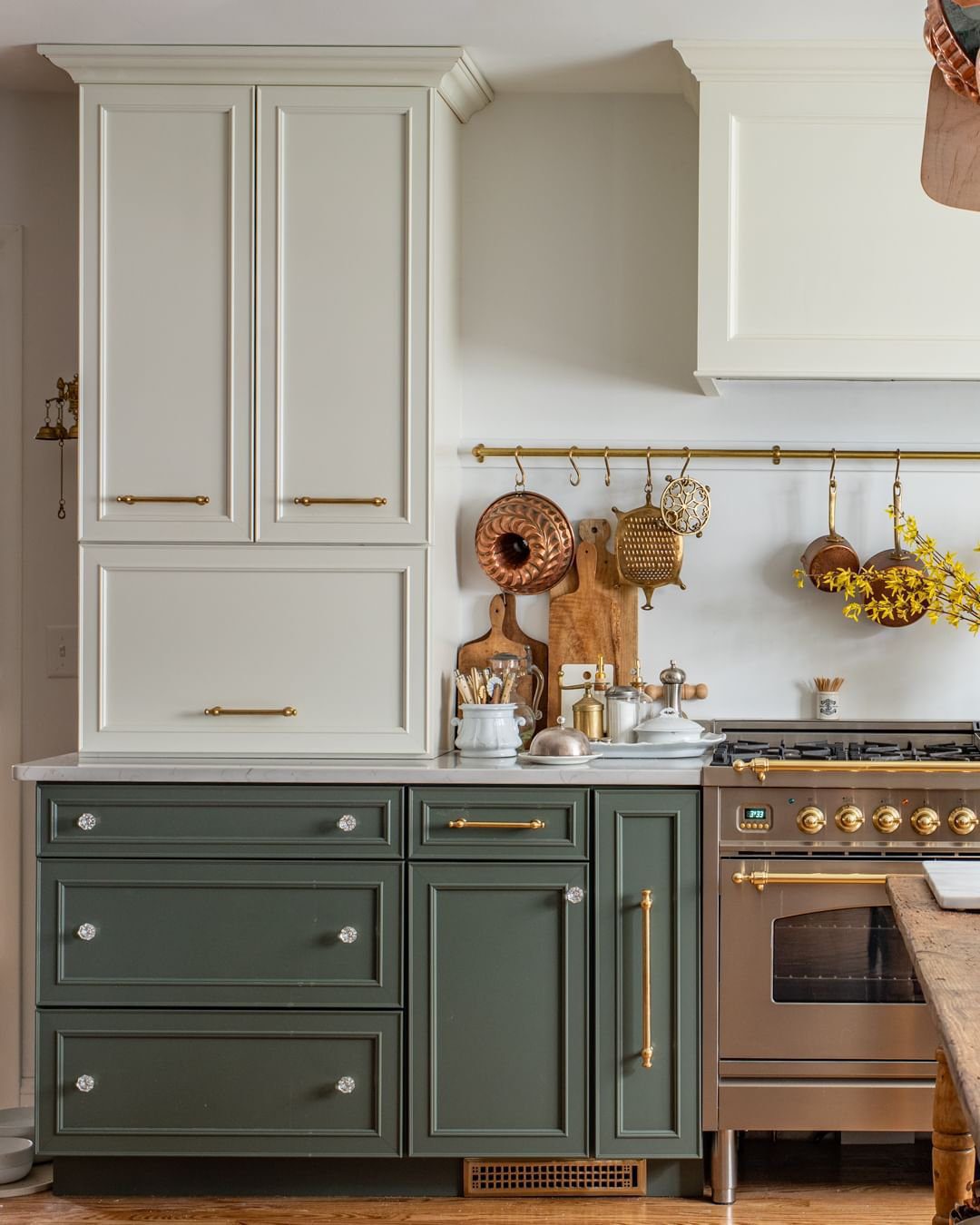 Stunning Partial Overlay Cabinet Ideas for 2025 33 Classic Meets Contemporary