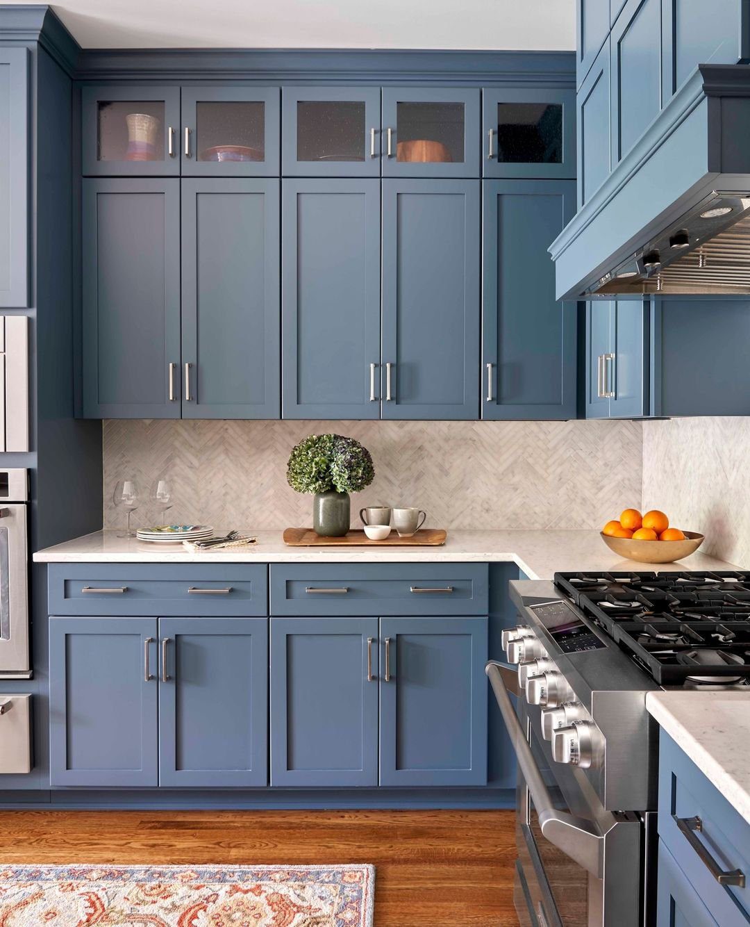 Stunning Partial Overlay Cabinet Ideas for 2025 4 Sleek Urban Modernity