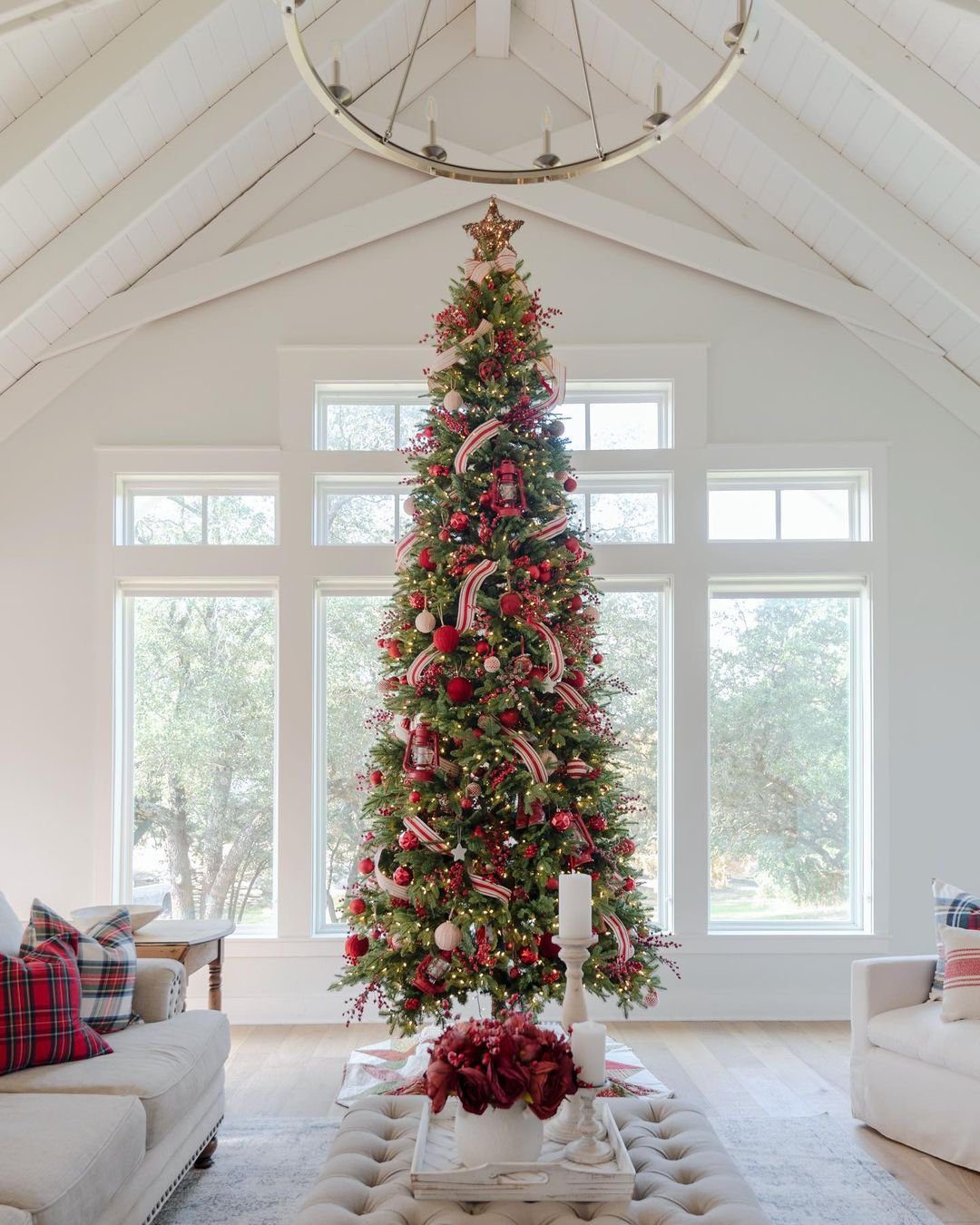 30 Jaw-Dropping Cathedral Ceiling Designs for 2025 14 Cathedral Ceiling in a Festive Living Room