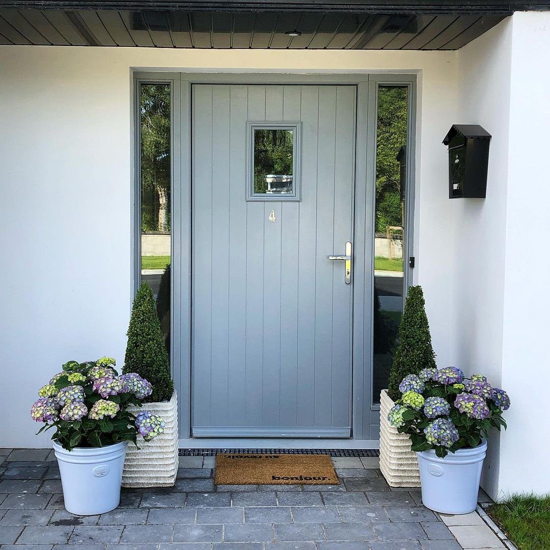 35 Stunning Front Door Plants for Dreamy Entries 2025 5 word image 32877 6