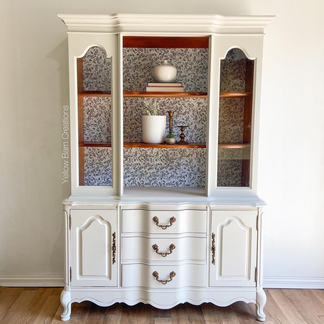 31 Jaw-Dropping China Cabinet Transformations for 2025 16 Sophisticated Backdrop Accent Cabinet