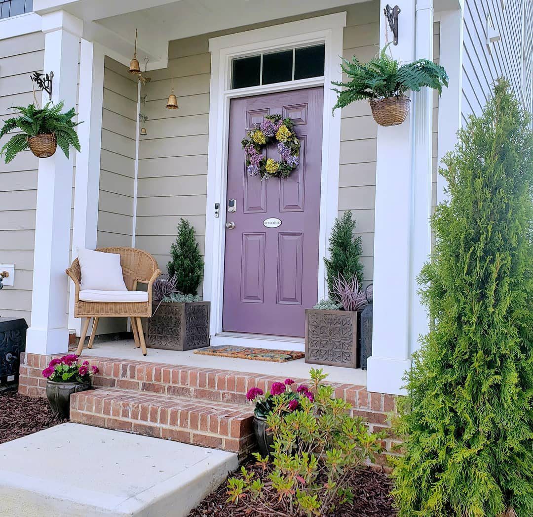 Subtle Elegance with a Pop of Color
