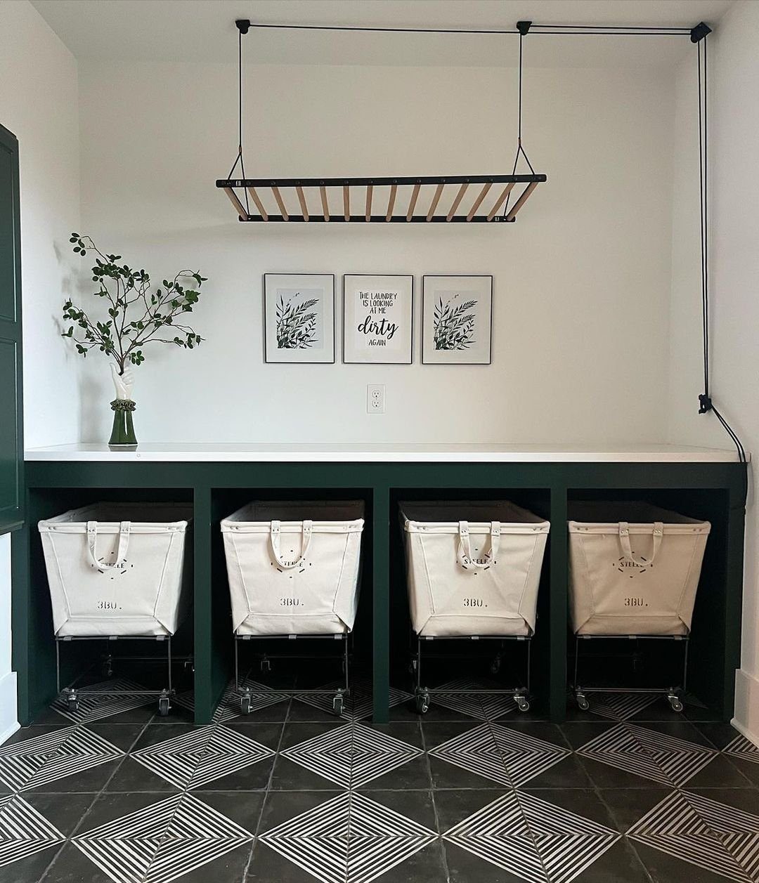 Stunning Laundry Baskets That Transform Spaces in 2025 3 Minimalist Laundry System