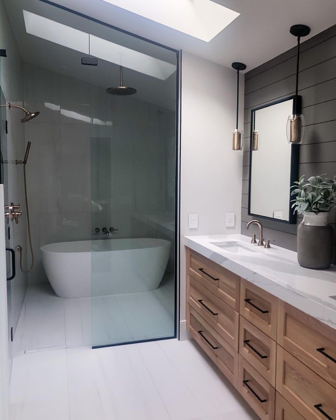 20 Jaw-Dropping Grey Shiplap Ideas for 2025 7 Modern Bathroom with Grey Shiplap Accent Wall