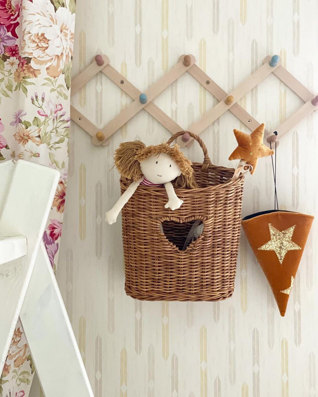 25 Stunning Door Baskets That'll Make Jaws Drop in 2025 25 Charming Toy Storage Door Basket