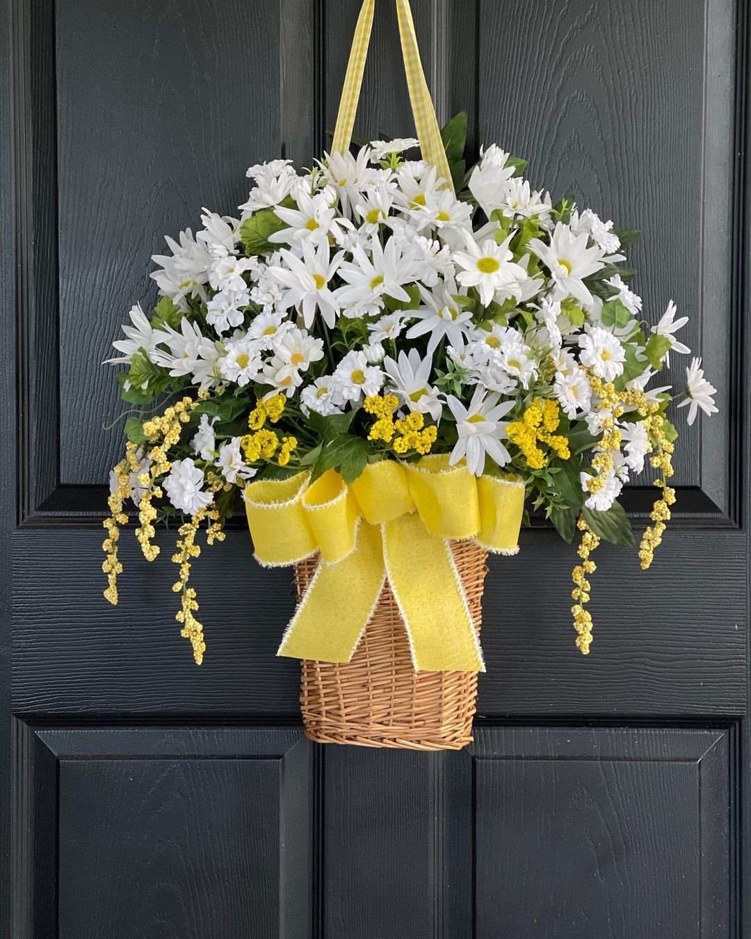 25 Stunning Door Baskets That'll Make Jaws Drop in 2025 3 Bright and Cheerful Daisy Door Basket