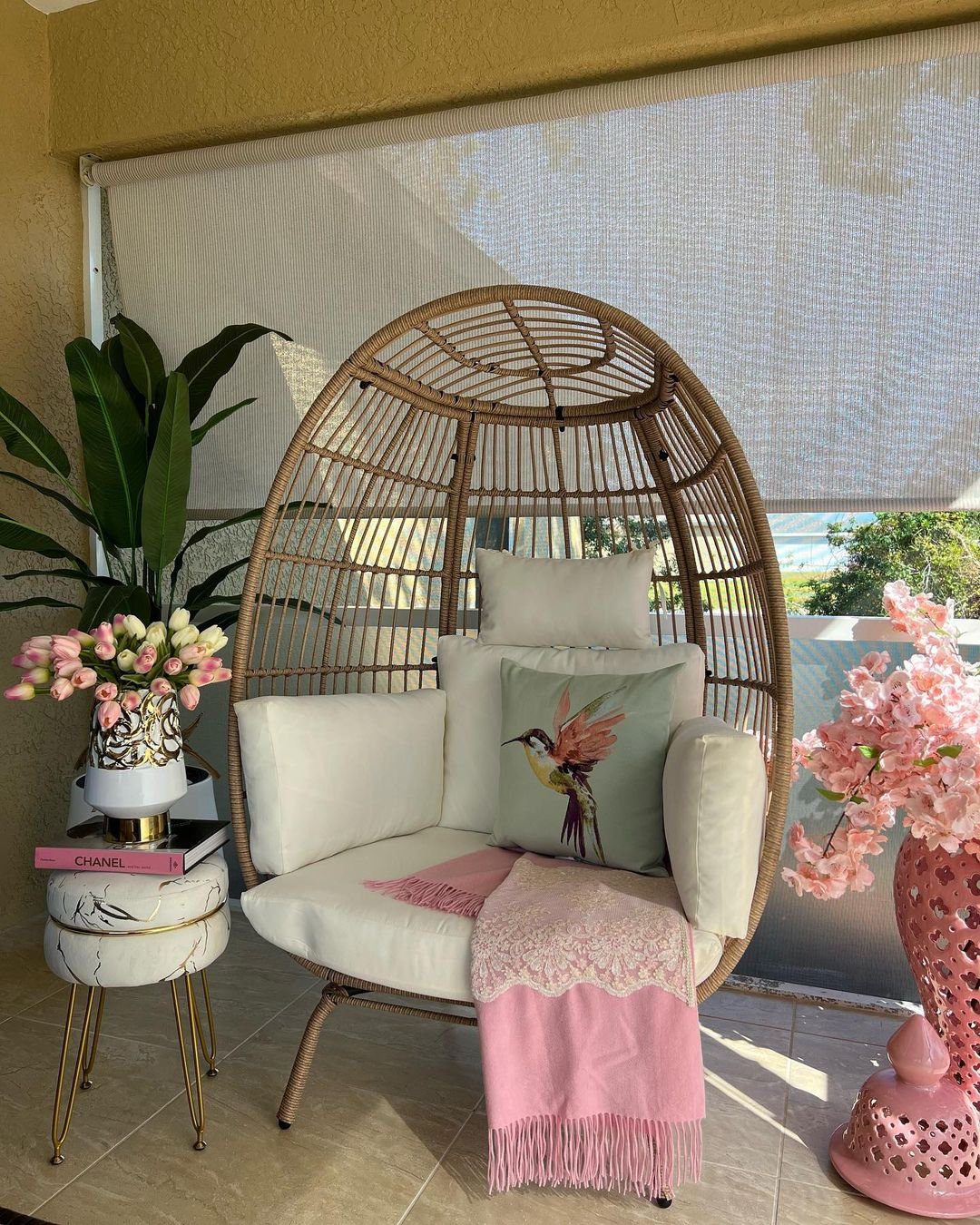 Jaw-Dropping Egg Chairs That'll Transform Your Home 2025 10 Elegant Floral Egg Chair Space