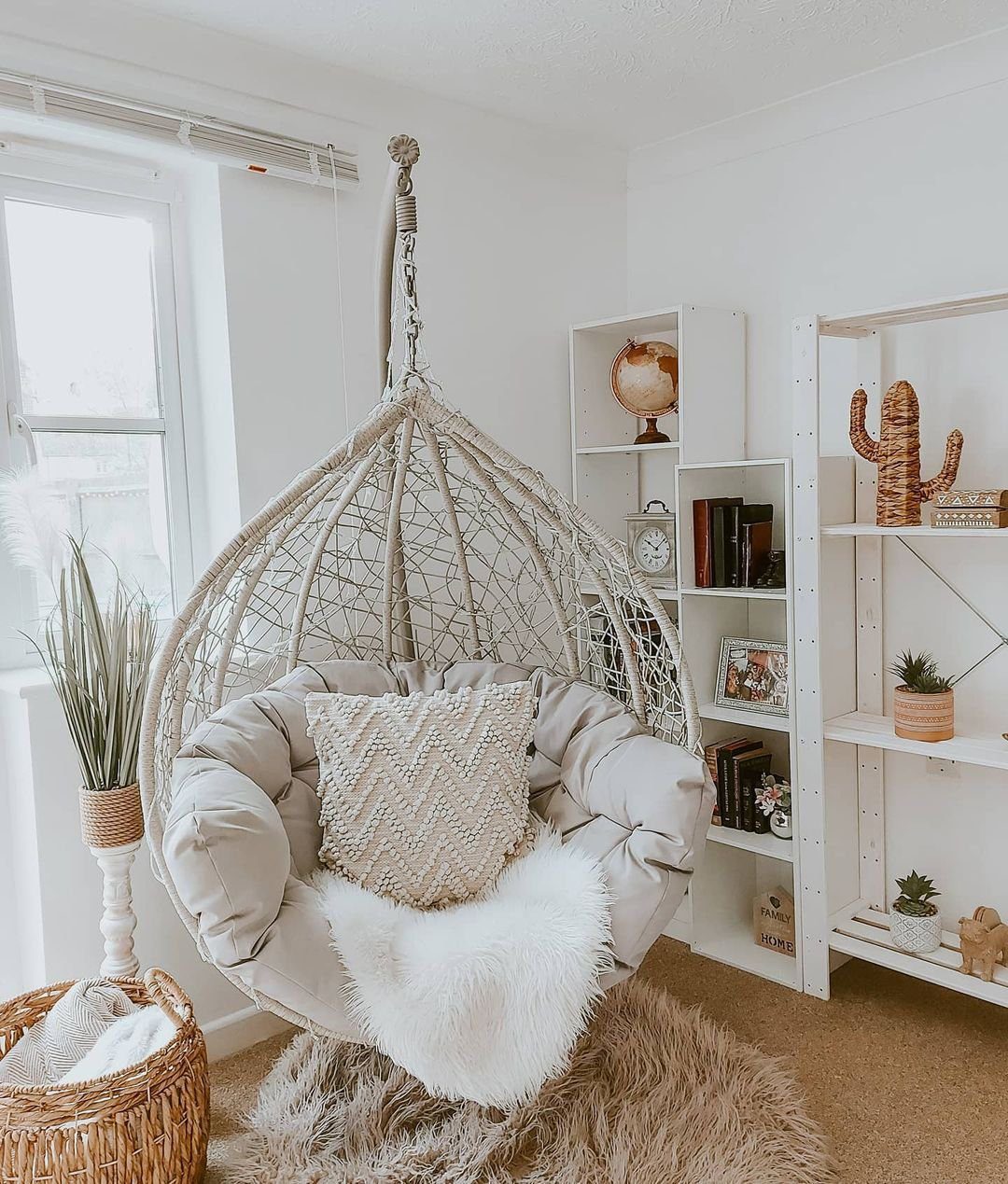 Jaw-Dropping Egg Chairs That'll Transform Your Home 2025 14 Cozy Minimalist Egg Chair Corner
