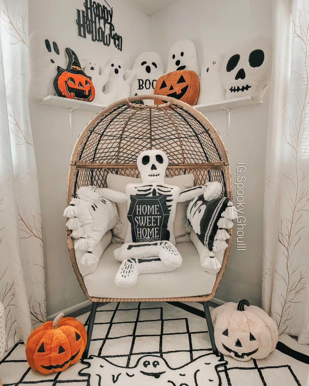 Jaw-Dropping Egg Chairs That'll Transform Your Home 2025 16 Spooky Halloween Egg Chair Nook