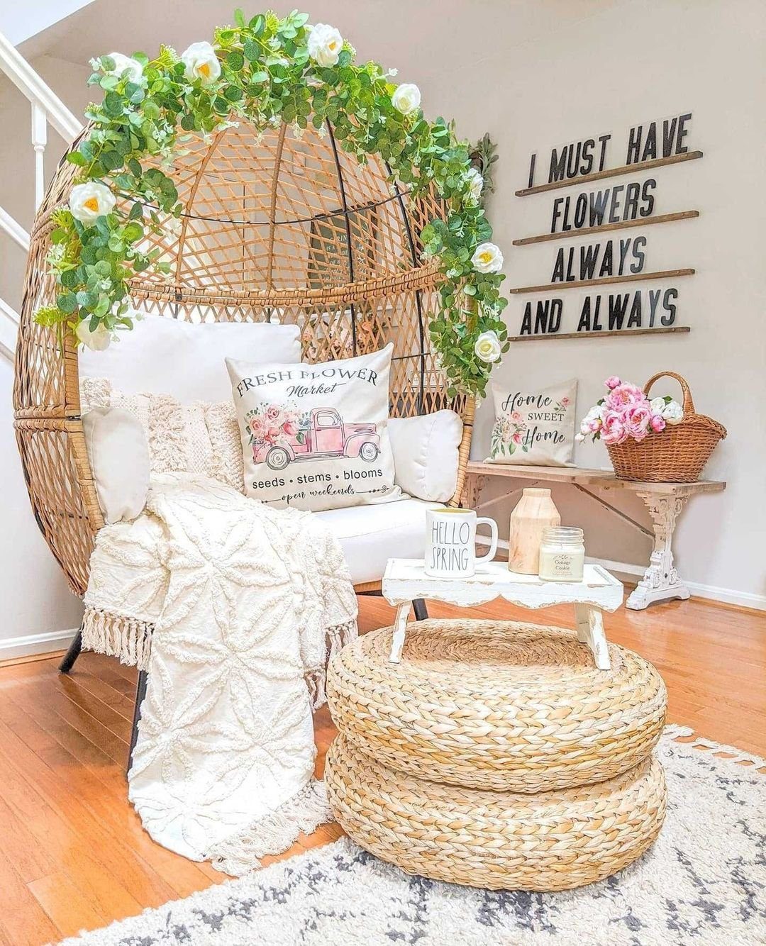 Jaw-Dropping Egg Chairs That'll Transform Your Home 2025 1 Cozy Floral Egg Chair Nook