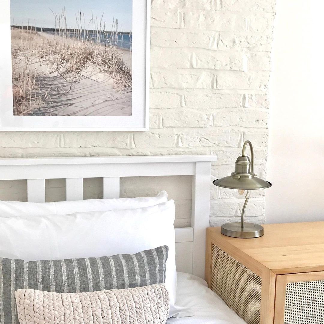 Coastal Table Lamp for a Fresh Bedroom Vibe