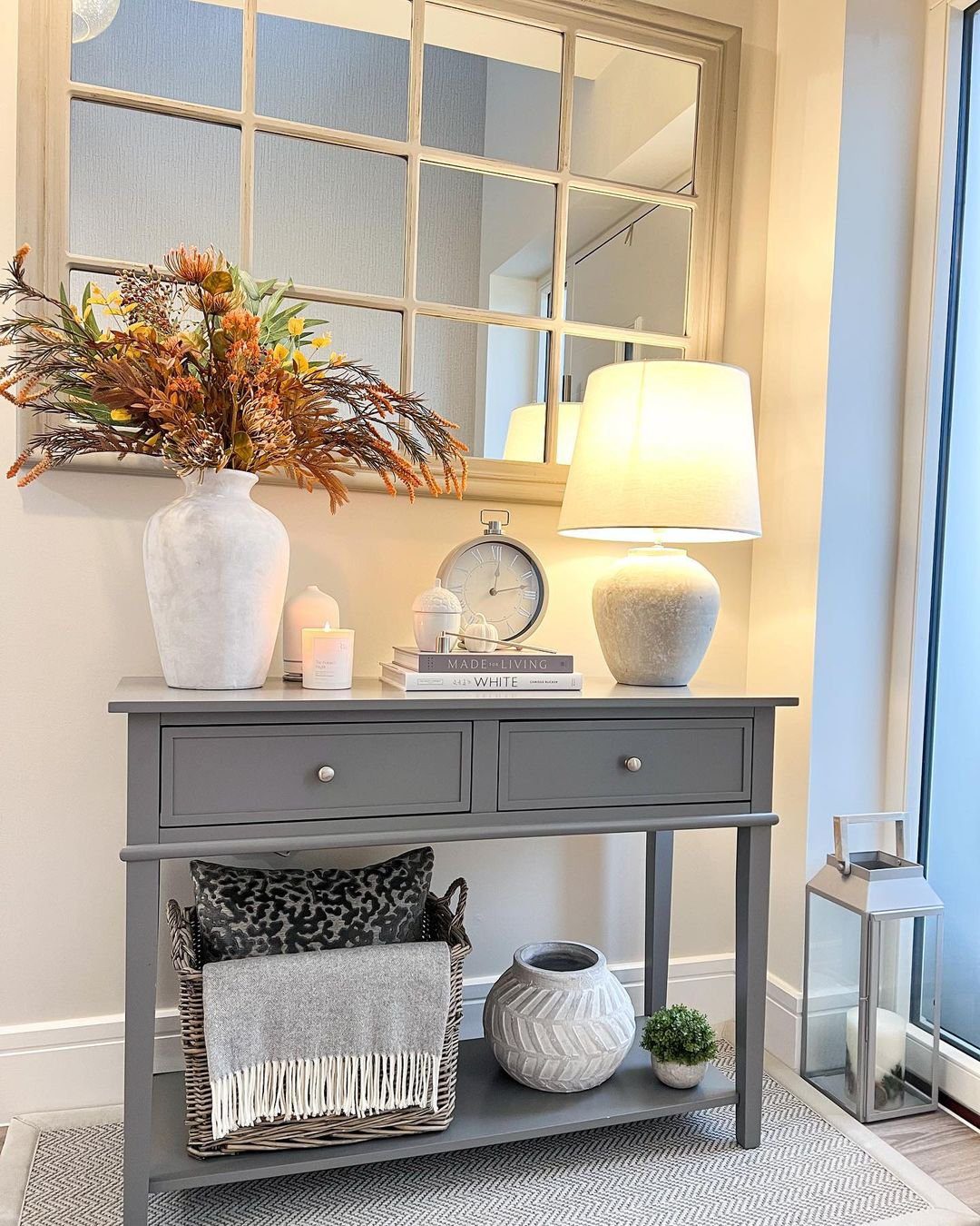 25 Jaw-Dropping Console Lamp Ideas for 2025 6 Cozy Autumn Vibes with Gentle Lighting