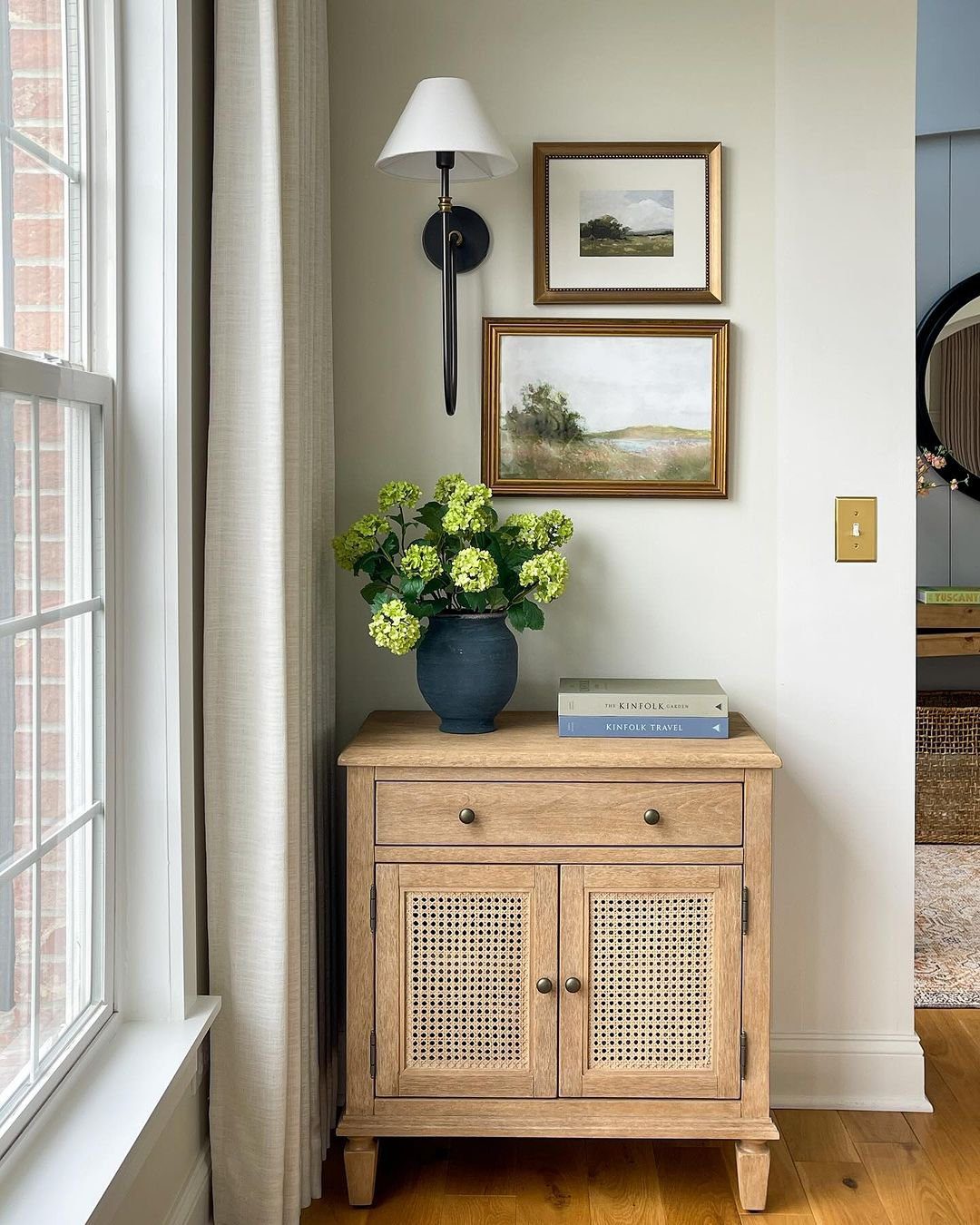 25 Jaw-Dropping Corner Decor Hacks for 2025! 14 Timeless Corner with Classic Decor
