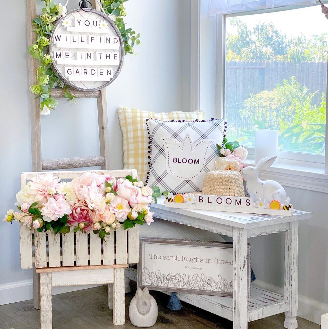 25 Jaw-Dropping Corner Decor Hacks for 2025! 5 Charming Floral Corner with Rustic Accents