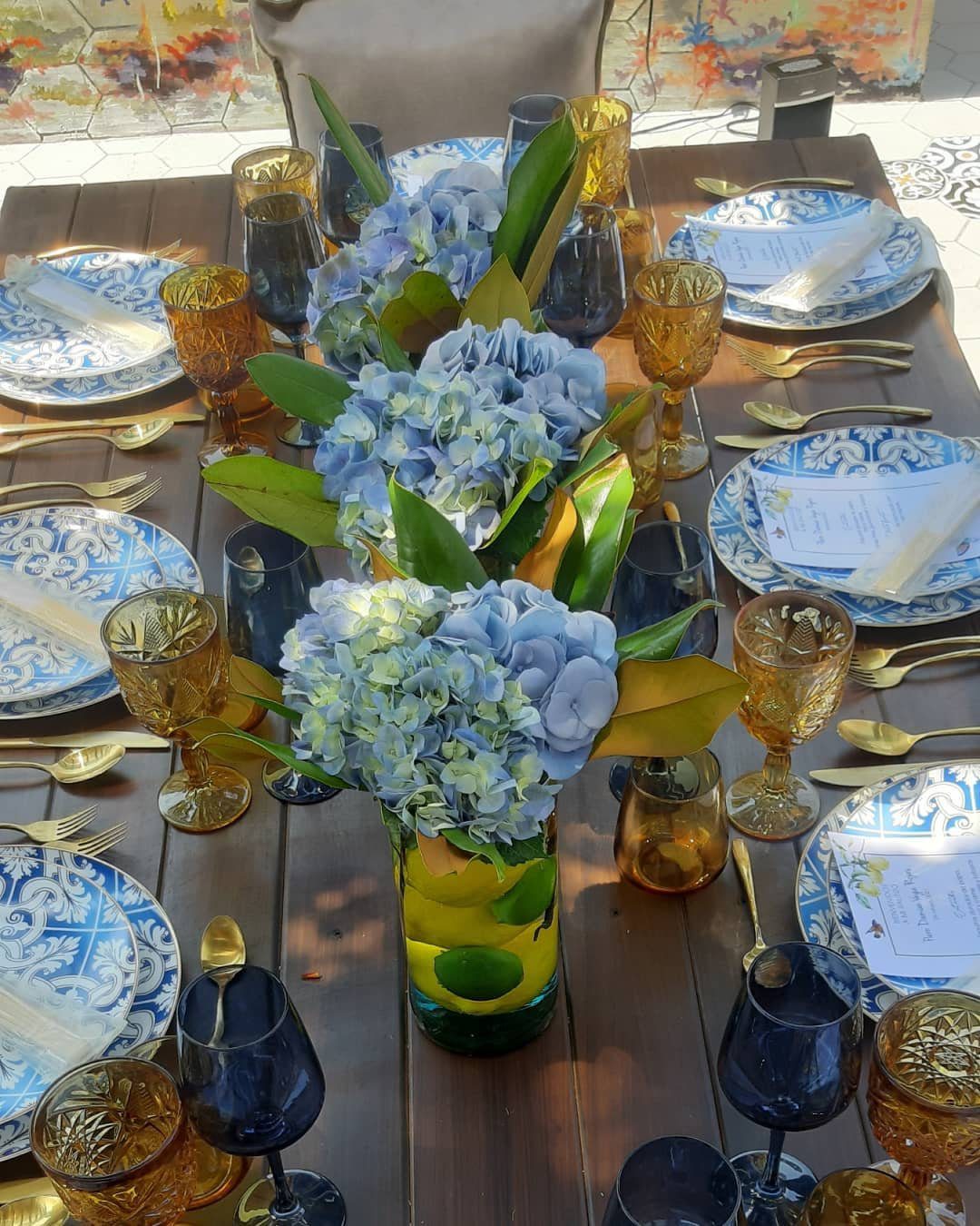 Stunning Blue Centerpieces That Will Blow Your Mind 2025 21 Vibrant Blue Hydrangea and Citrus Centerpiece