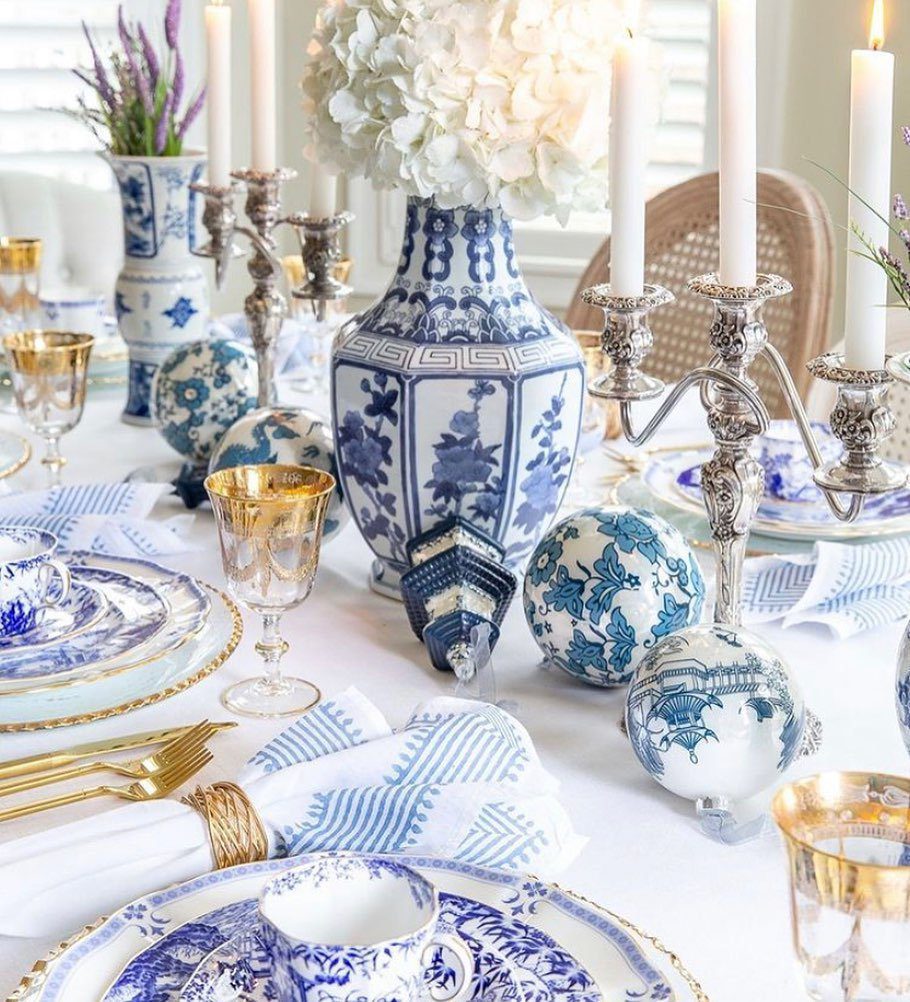 Stunning Blue Centerpieces That Will Blow Your Mind 2025 5 Luxurious Blue and White Porcelain Centerpiece