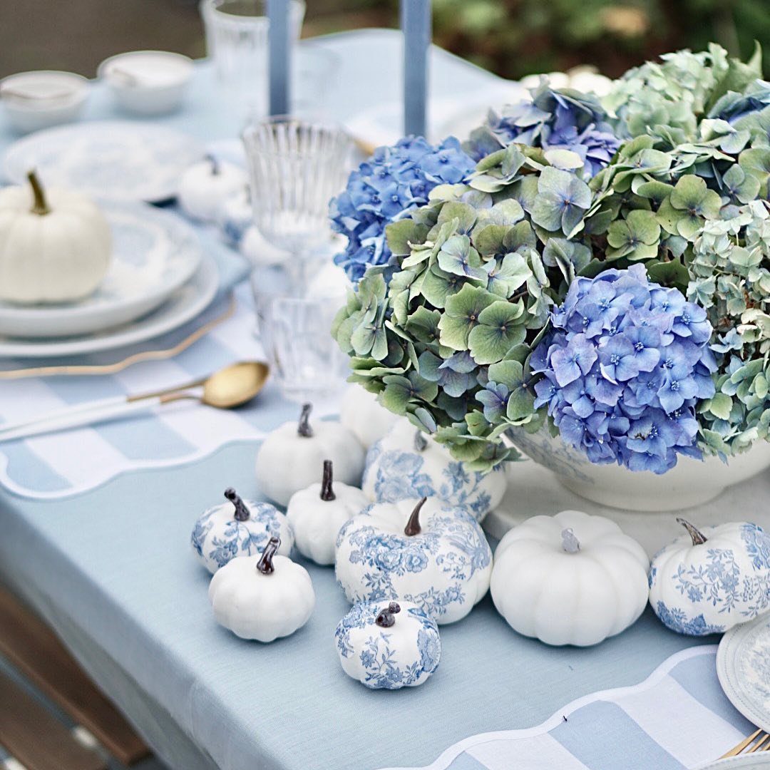 Stunning Blue Centerpieces That Will Blow Your Mind 2025 8 Festive Blue and White Pumpkin Centerpiece