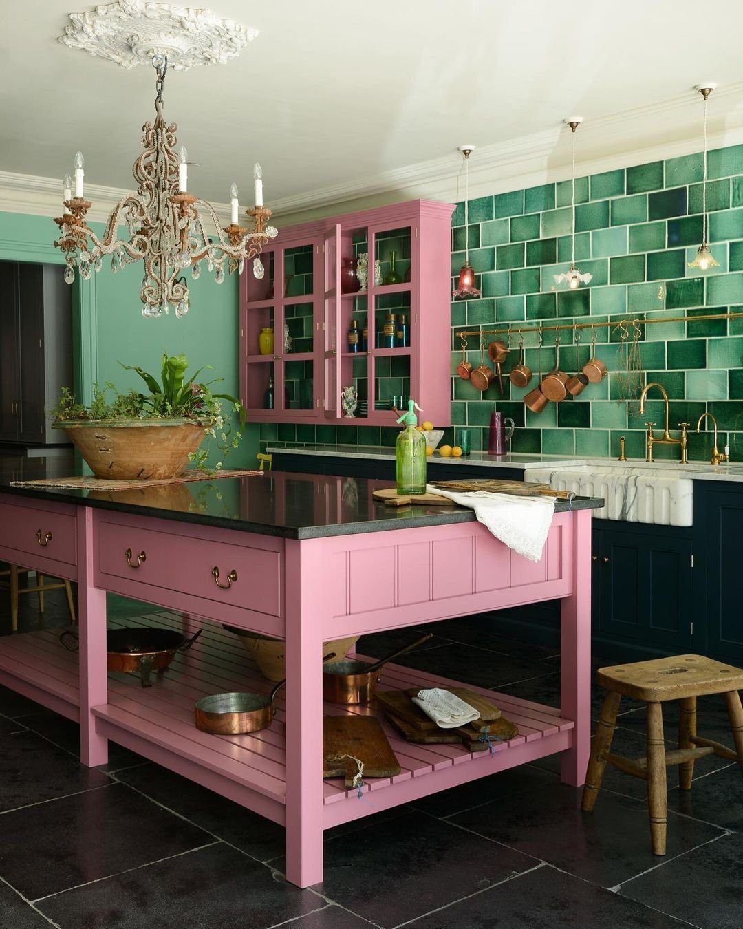 25 Mind-Blowing Dopamine Decor Kitchen Hacks for 2025 16 Jewel Tone Green Walls Meet Whimsical Pink