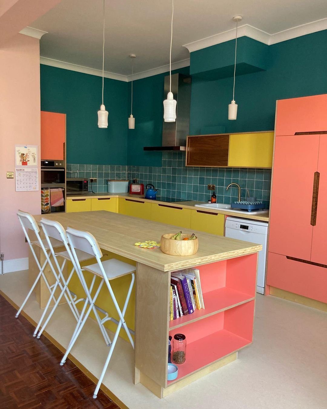 25 Mind-Blowing Dopamine Decor Kitchen Hacks for 2025 17 Color-Blocked Fun With Retro Flair