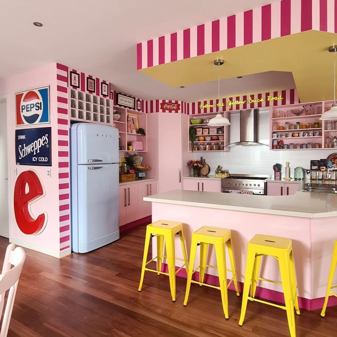 25 Mind-Blowing Dopamine Decor Kitchen Hacks for 2025 1 Bright Colors For A Happy Kitchen