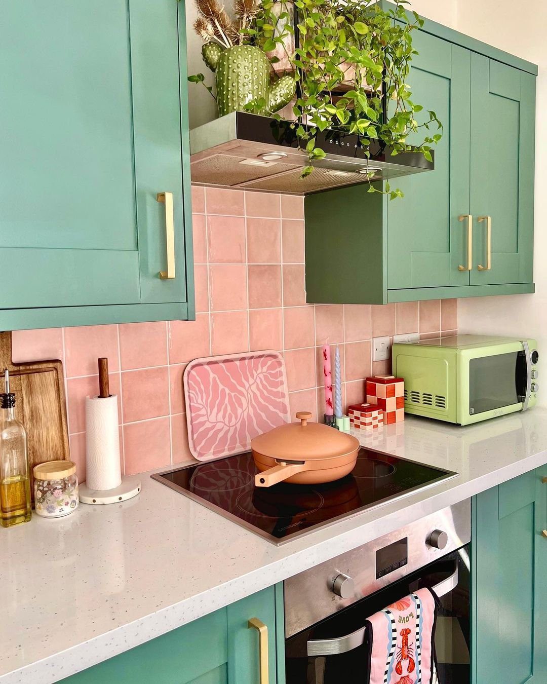 25 Mind-Blowing Dopamine Decor Kitchen Hacks for 2025 24 Incorporate Dopamine Decor Into Retro Charm With Muted Pastels