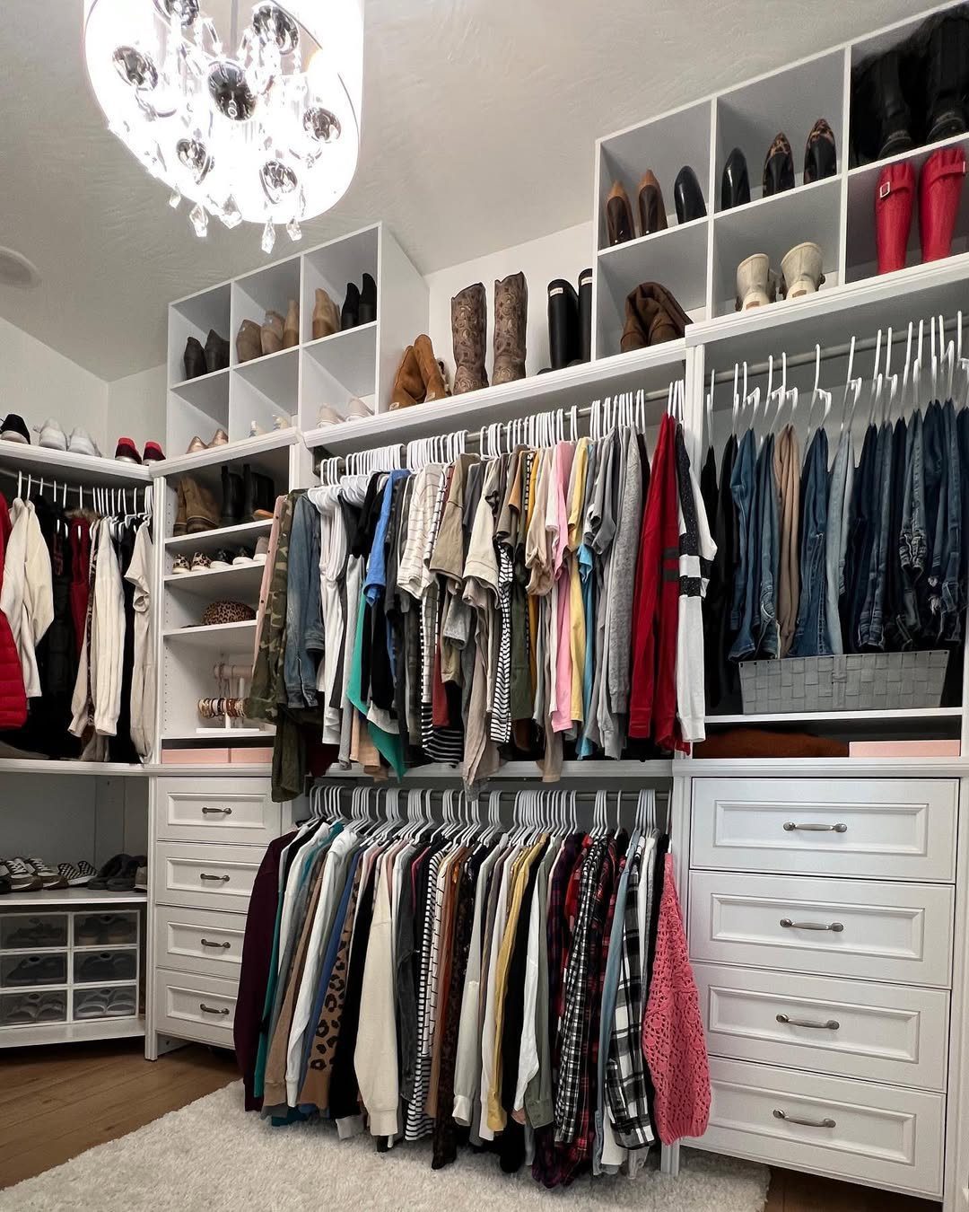 Unlock Hidden Closet Space: 2025's Ultimate Hack! 7 How To Maximize Your Closet Space