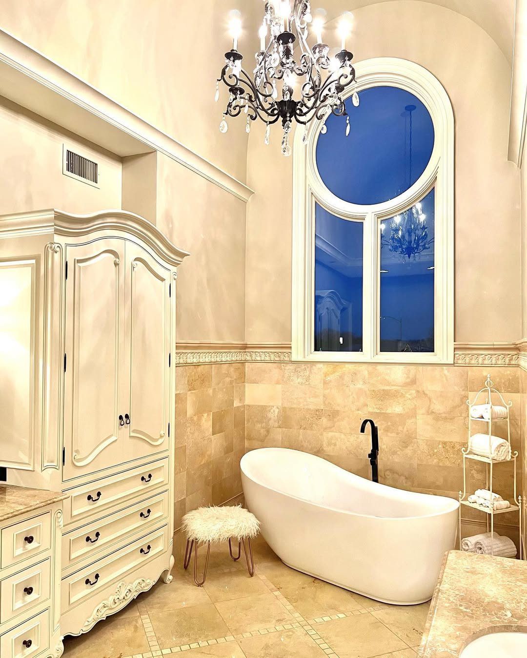 15 Dreamy French Country Bathrooms to Steal in 2025 2 French Country Charm With Opulent Details