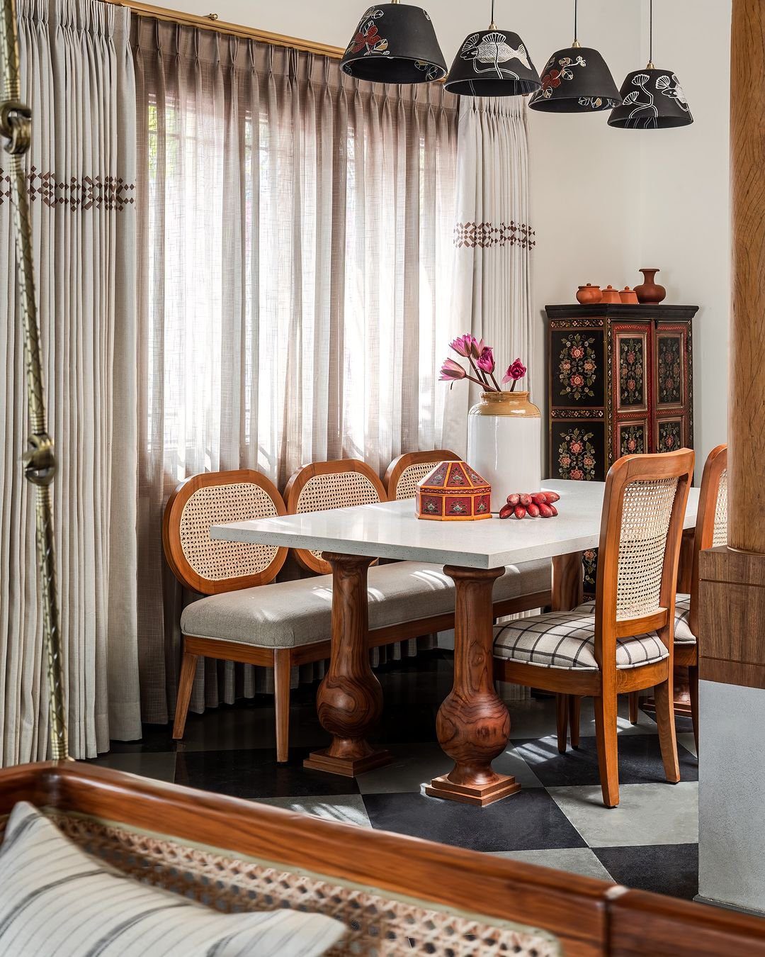 25 Jaw-Dropping Dining Room Curtains for 2025 18 word image 39955 19