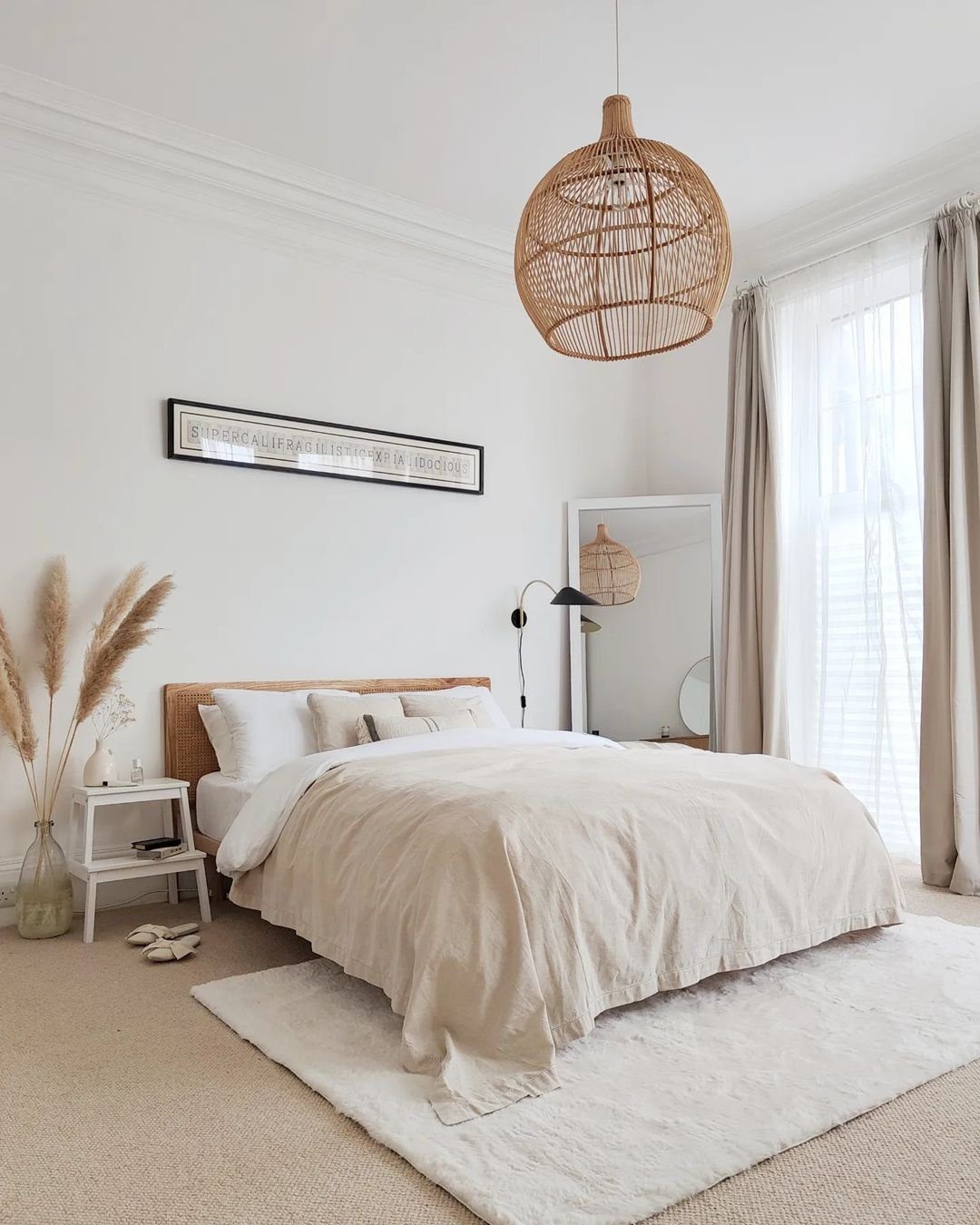 Dreamy Beige Bedrooms That Stun in 2025 10 word image 39956 11