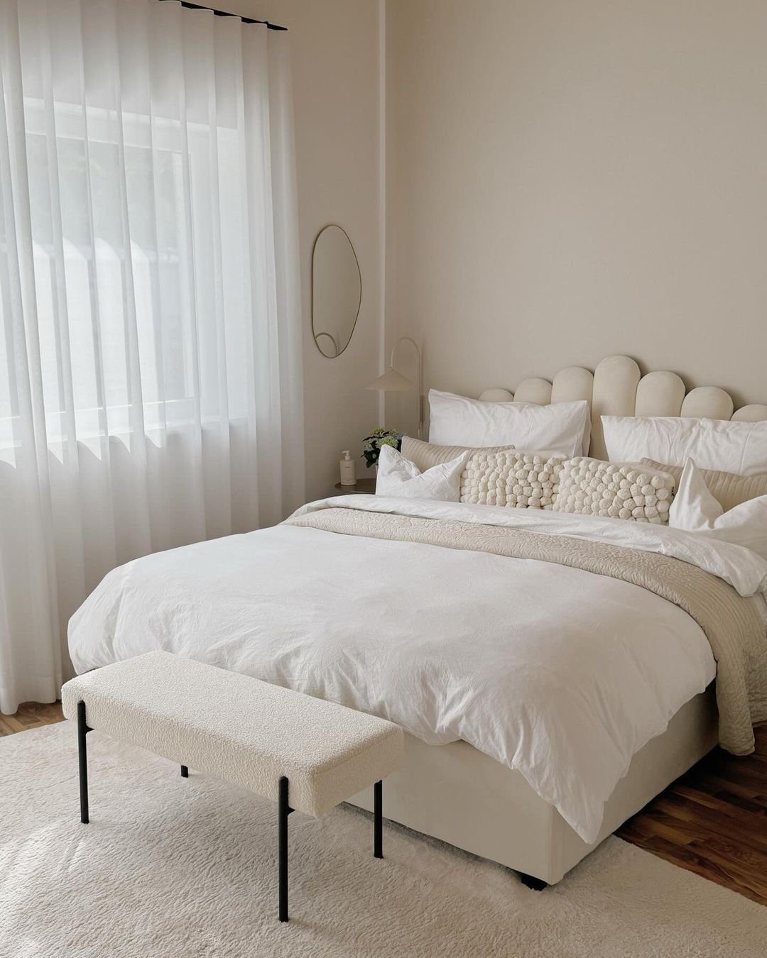 Dreamy Beige Bedrooms That Stun in 2025 11 word image 39956 12