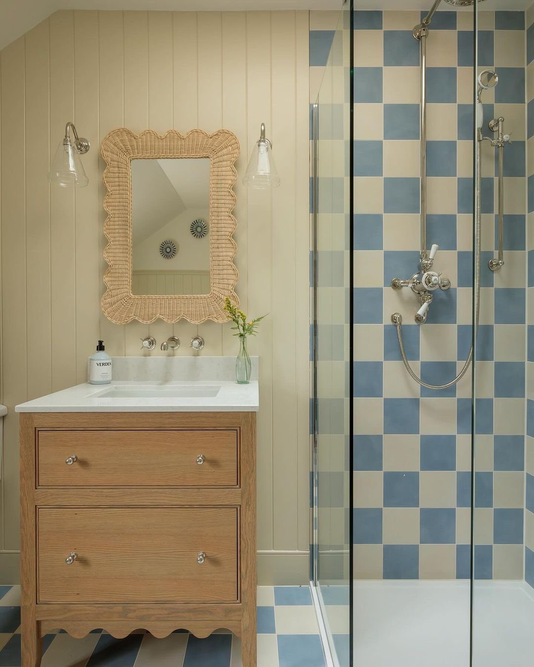 Dreamy Pastel Bathrooms That Will Stun You in 2025 23 word image 39968 24