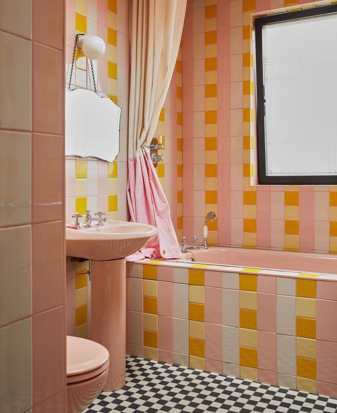 Dreamy Pastel Bathrooms That Will Stun You in 2025 2 word image 39968 3