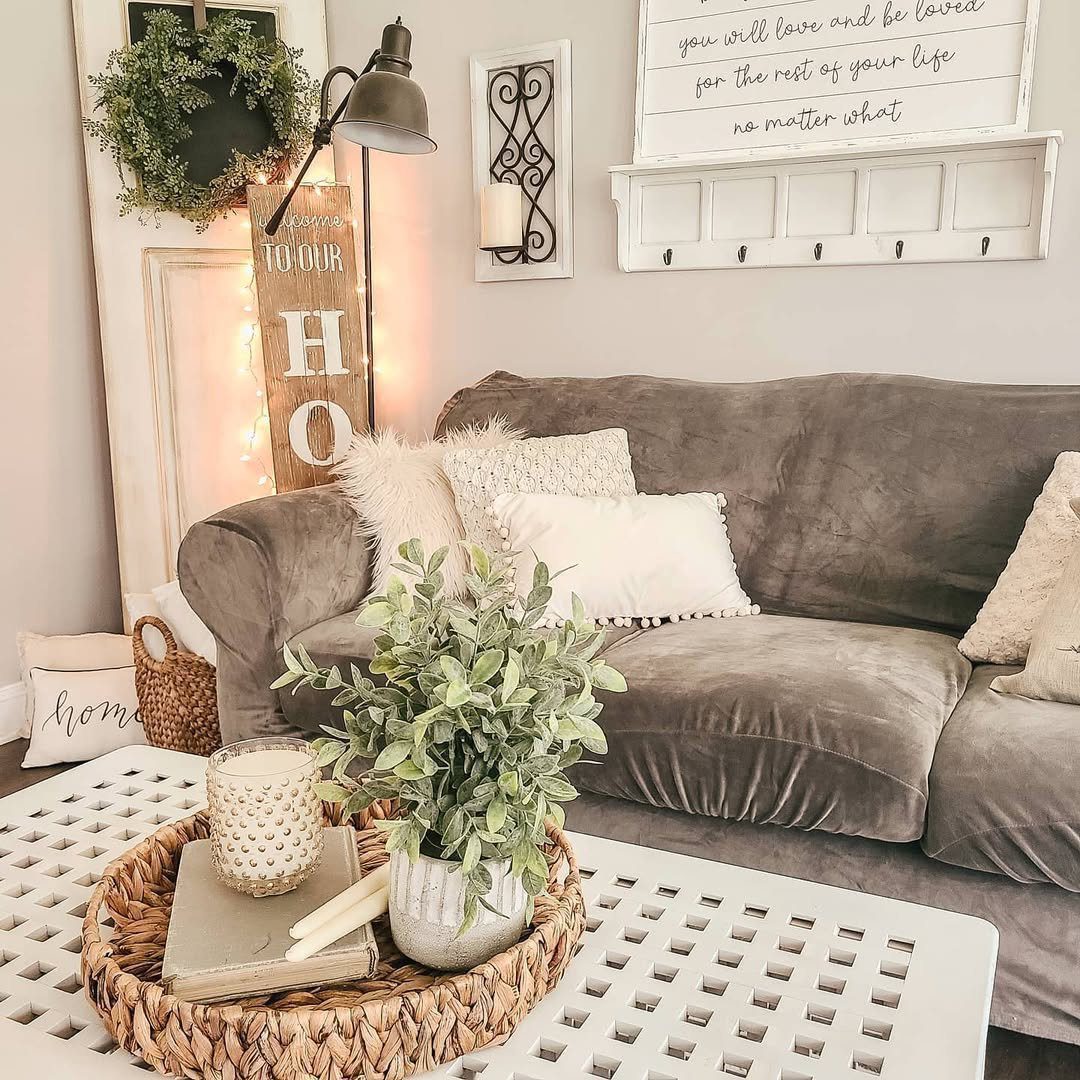 Jaw-Dropping Spring Living Room Makeovers for 2025 6 Warm Lighting And Rustic Greenery Decorating Ideas