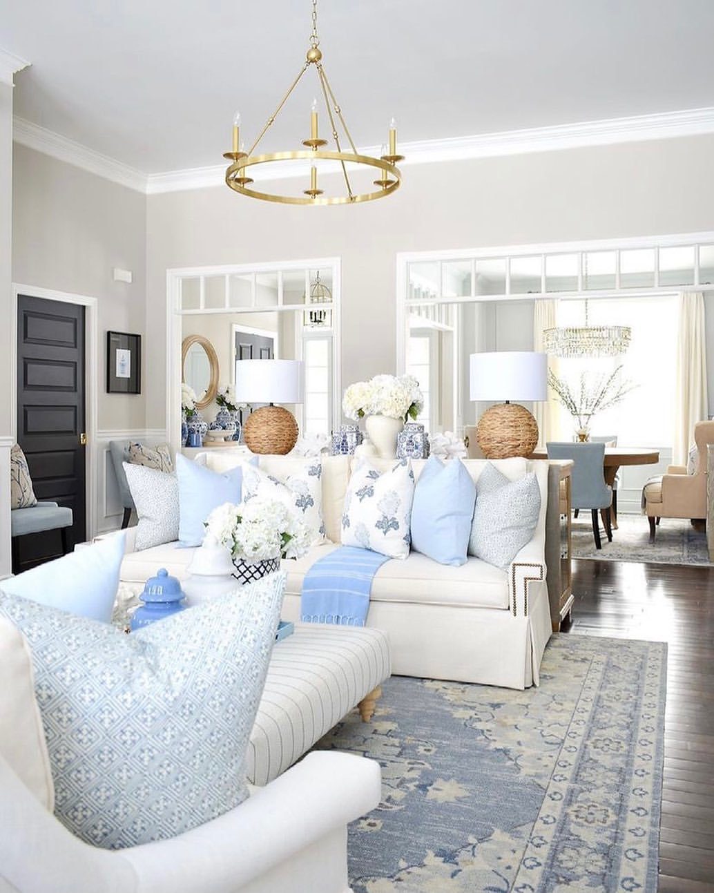 Jaw-Dropping Spring Living Room Makeovers for 2025 7 Coastal Blues And Elegant Layers Spring Home
