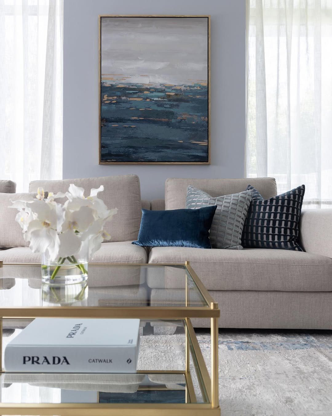 Jaw-Dropping Blue-Grey Living Rooms for 2025! 13 Effortless Elegance In Blue And Grey