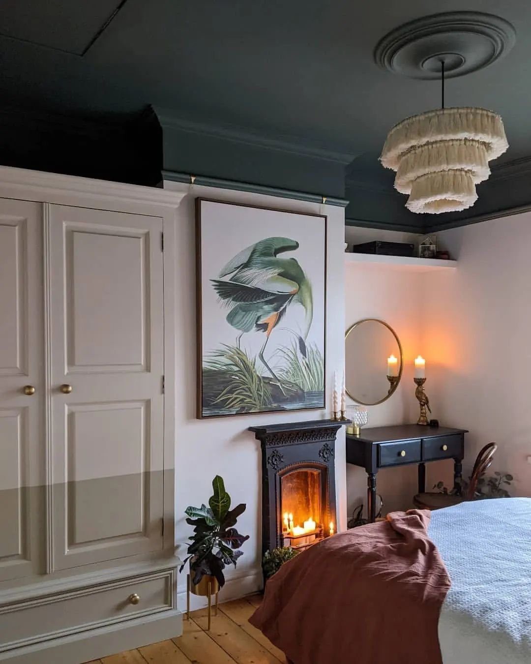 25 Mind-Blowing Bedroom Ceilings You Need in 2025 12 Moody Green Ceiling For Dramatic Charm