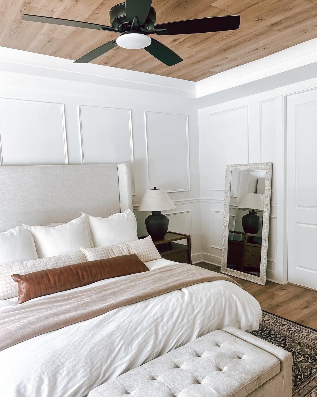 25 Mind-Blowing Bedroom Ceilings You Need in 2025 14 Wood-Paneled Ceiling For Modern Warmth