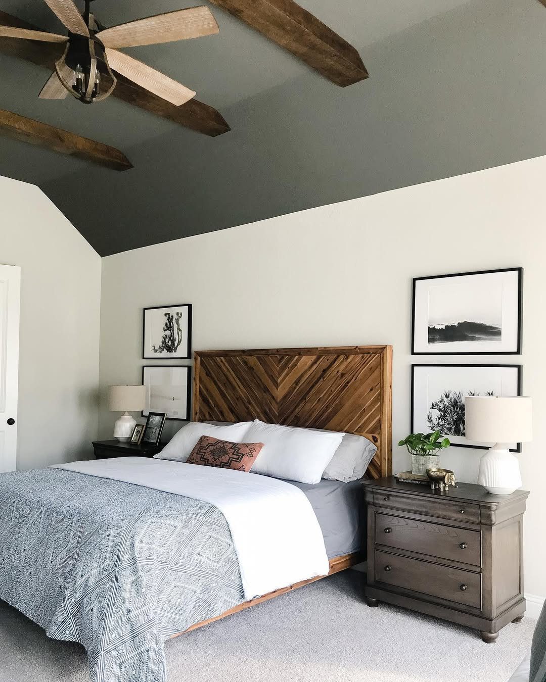25 Mind-Blowing Bedroom Ceilings You Need in 2025 24 word image 42084 24