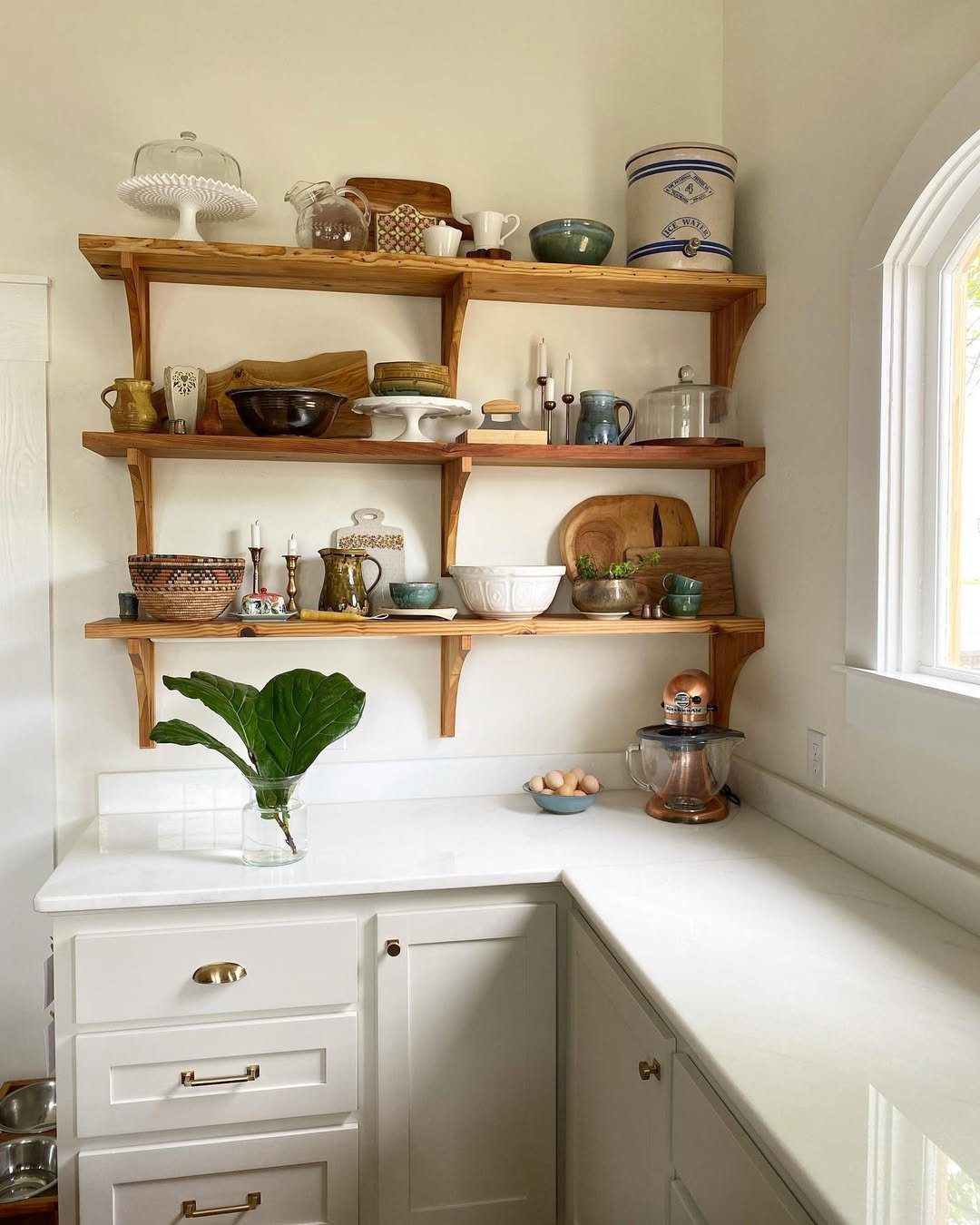 25 Stunning Kitchen Shelf Hacks You Need in 2025! 15 Collected Vintage Charm With Rustic Warmth