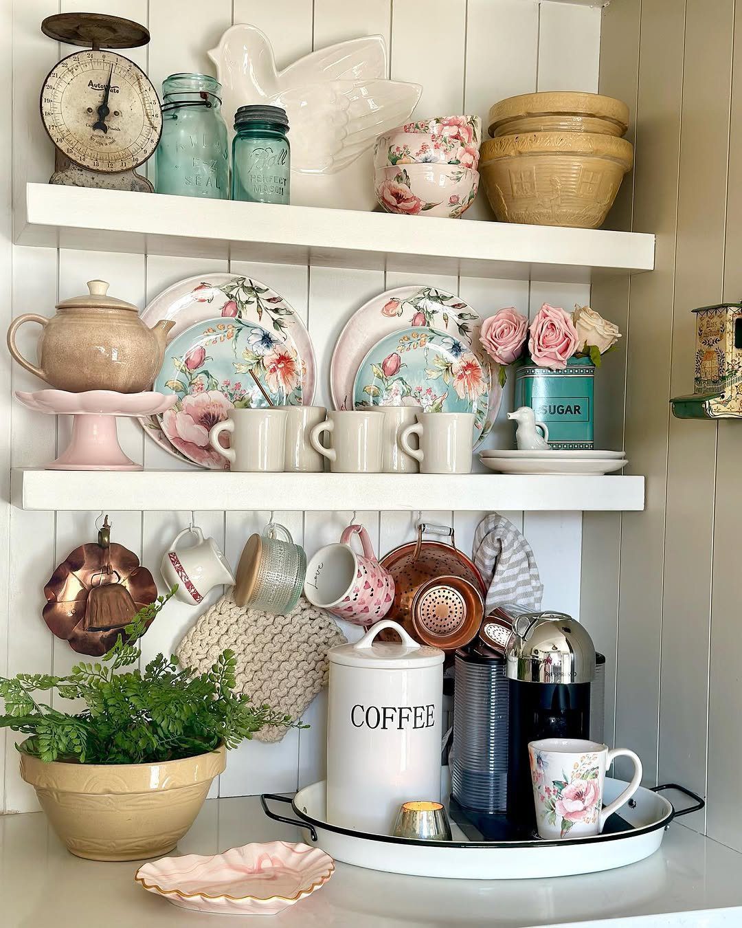 25 Stunning Kitchen Shelf Hacks You Need in 2025! 19 Vintage Florals With Cottage Charm