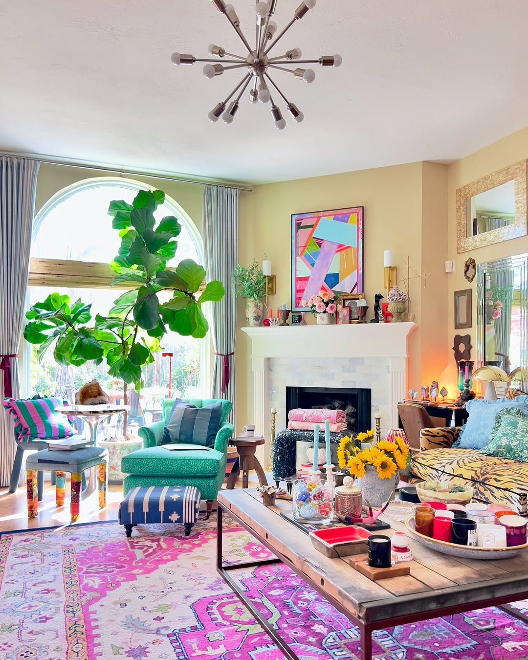 25 Jaw-Dropping Maximalist Living Rooms for 2025 22 Bold Patterns And Eclectic Elegance