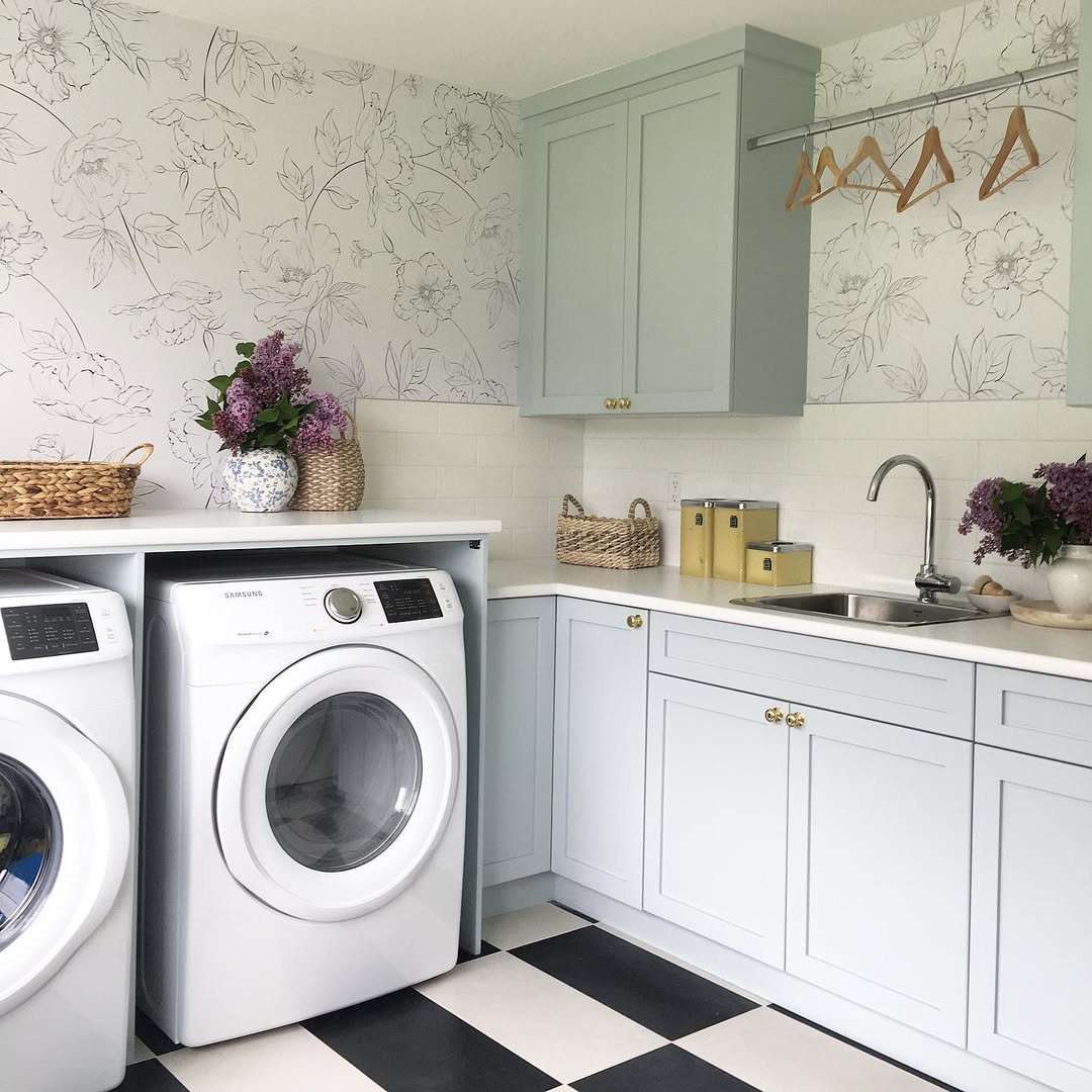 25 Dreamy Farmhouse Laundry Rooms for 2025 24 Soft Farmhouse Elegance With Vintage Charm