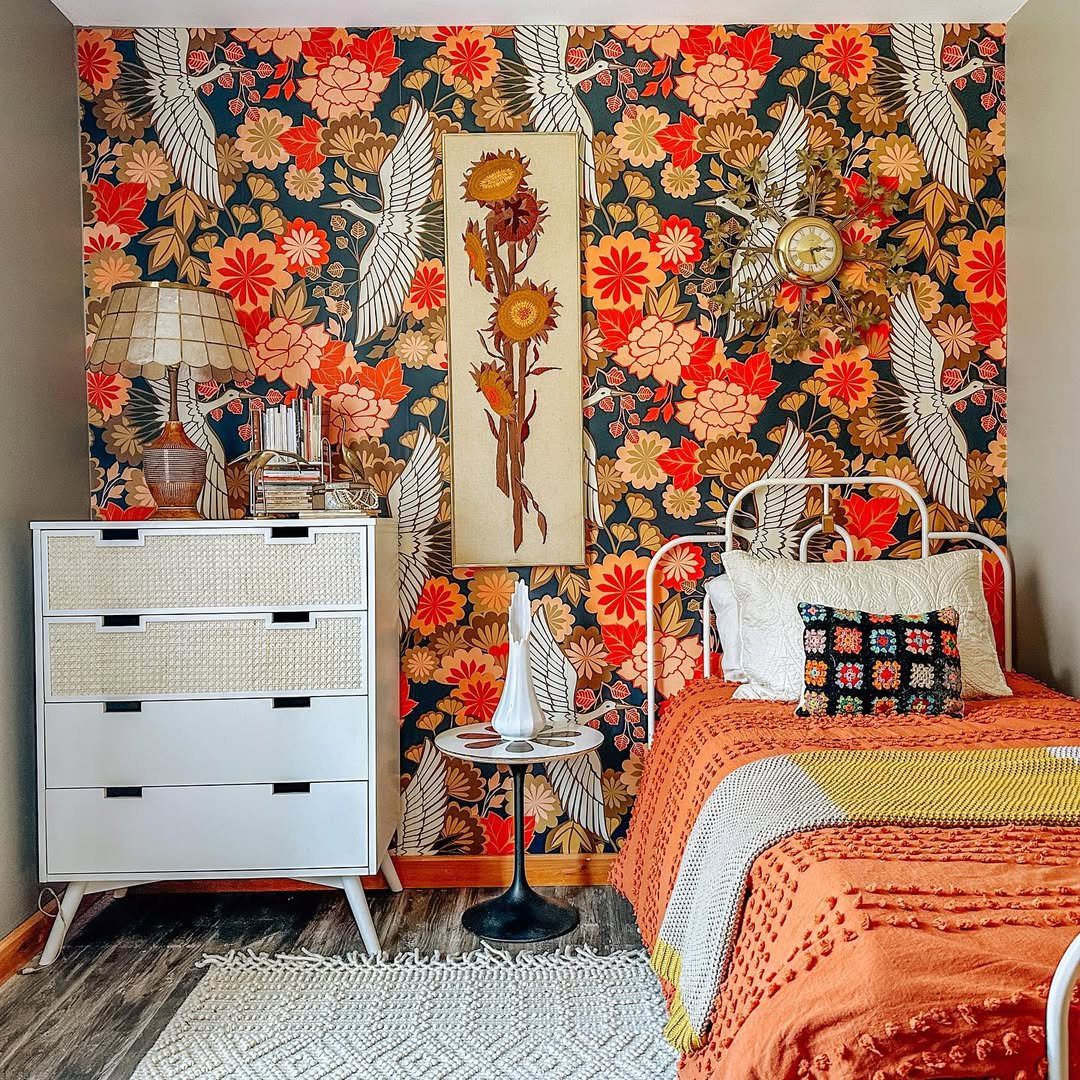 Jaw-Dropping Eclectic Bedrooms You Can't Miss (2025) 20 Retro Patterns And Warm Textures