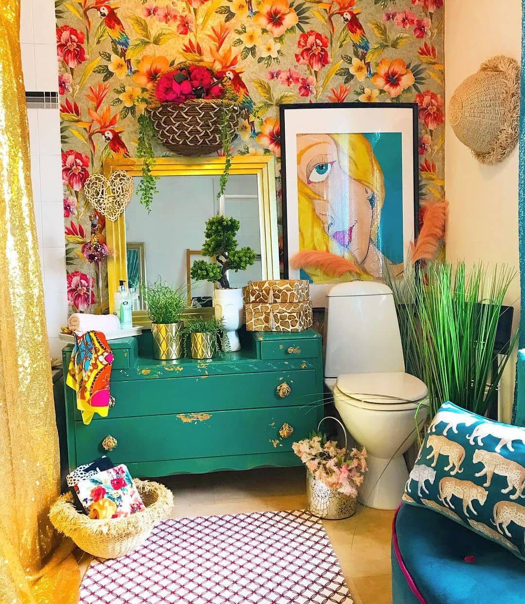 25 Mind-Blowing Eclectic Bathroom Designs for 2025 4 Bold Patterns And Vintage Flair