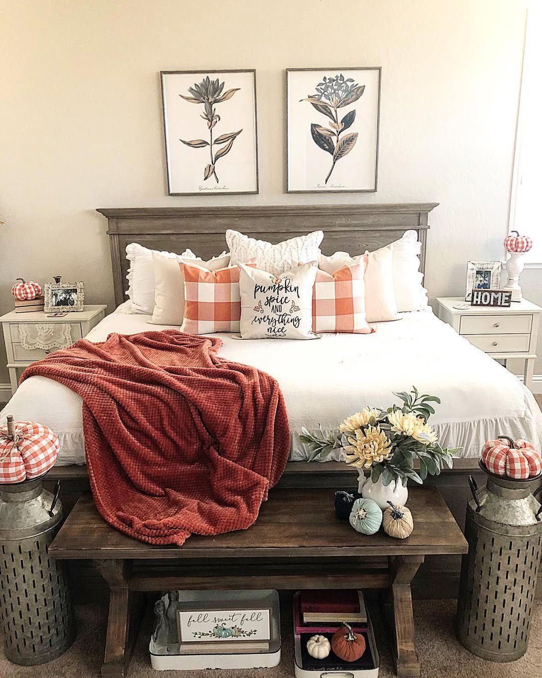 25 Dreamy Farmhouse Bedrooms You'll Obsess Over (2025) 4 Cozy Farmhouse With Fall Accents