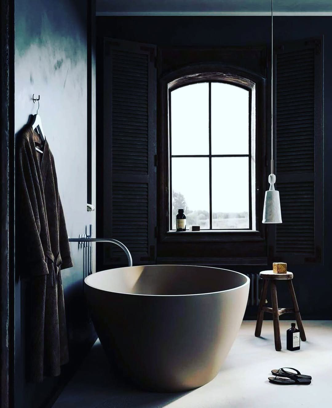 What is Dark Academia Interior Design