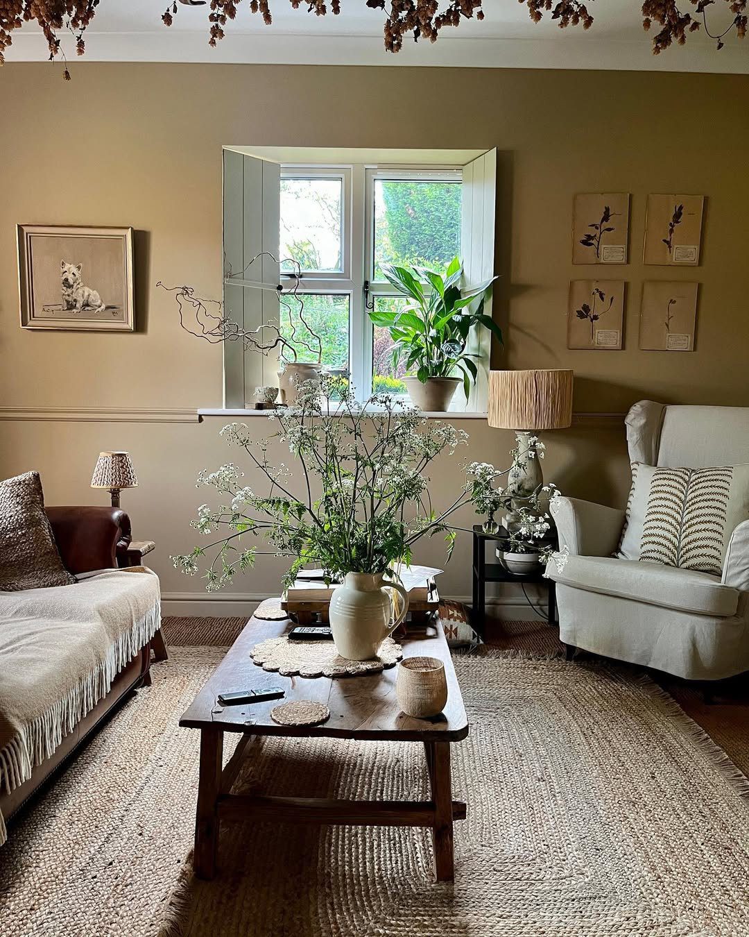 Unlock Cottage Charm: 5 Cozy Home Secrets for 2025 1 How to Make Your Home Feel Like a Cozy, Charming Cottage
